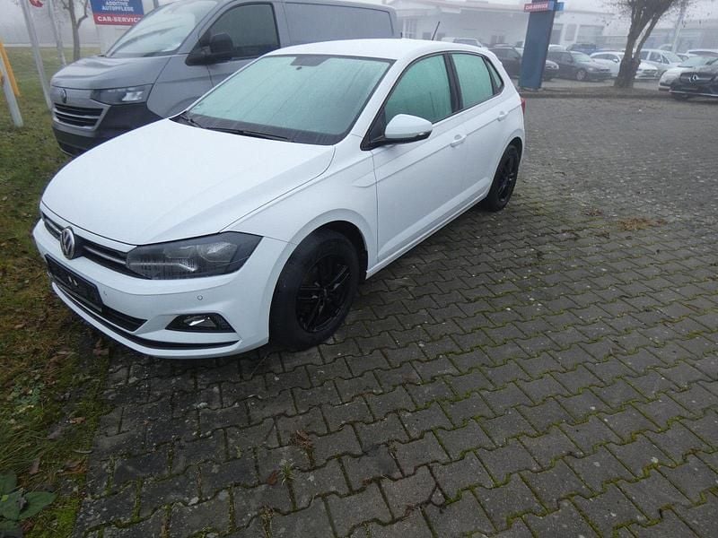 Weiß Gebraucht 2018 VW Polo Comfortline Kleinwagen | 11.900 € (Superpreis) - Bild 1/4