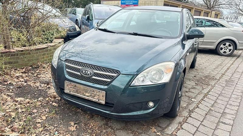 Gebraucht Kia Ceed EX 116 PS (85 kW) 2007 Grün Kleinwagen