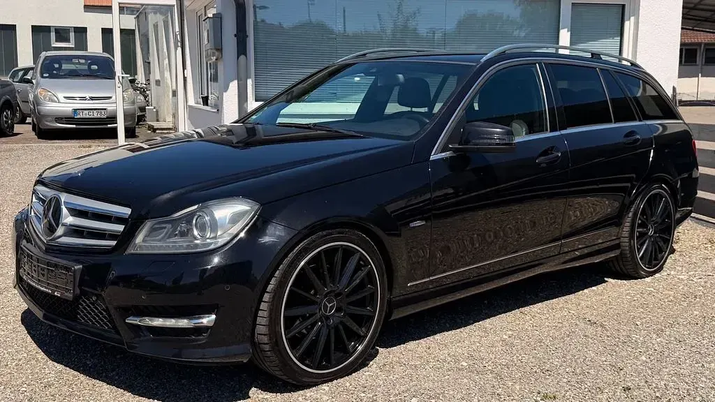 Gebraucht Mercedes C300 AMG line 231 PS (169 kW) 2011 Schwarz Limousine