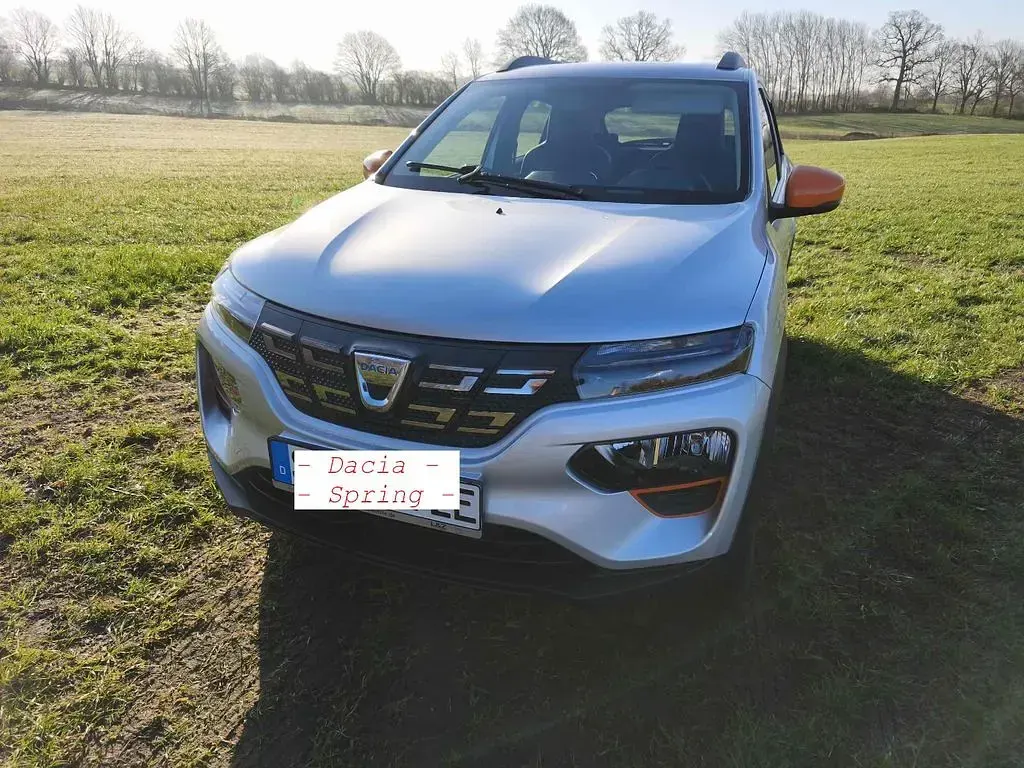 Gebraucht Dacia Spring Comfort Plus 33 kW (45 PS) 2021 Silber Kleinwagen