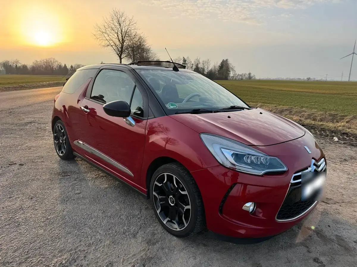 Gebraucht Citroën DS3 Sport Chic 156 PS (114 kW) 2014 Rot Kleinwagen