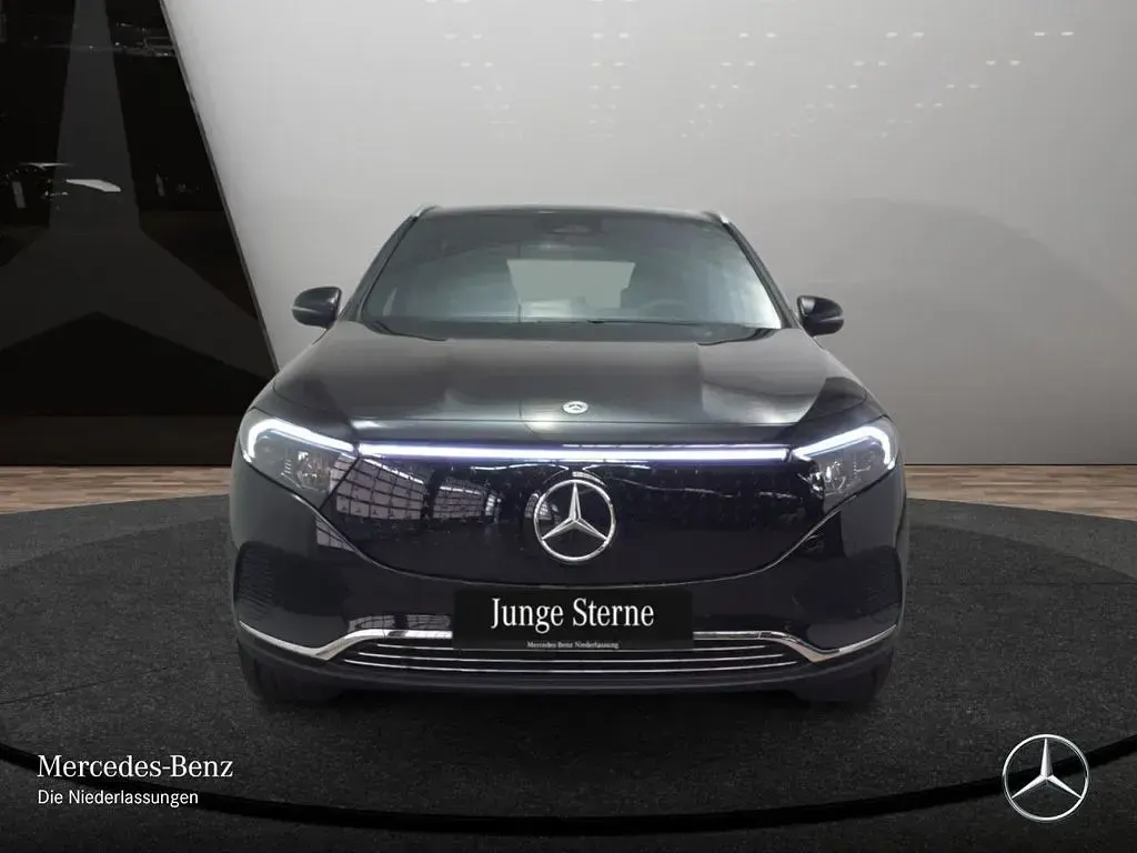Gebraucht Mercedes EQB250 Advanced 139 kW (190 PS) 2025 Schwarz SUV