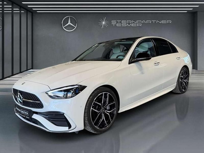 Manufaktur opalithweiß bright Gebraucht 2024 Mercedes C300 AMG Limousine | 51.970 € (Teuer) - Bild 1/3