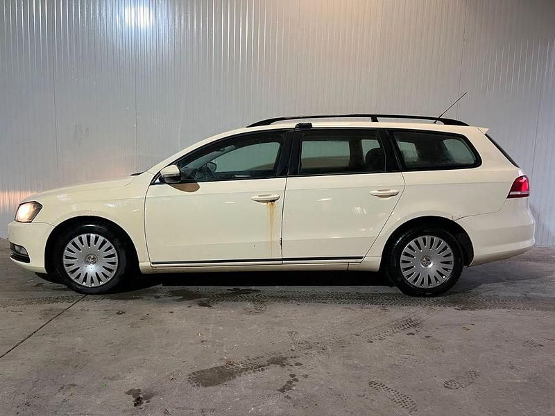 Gebraucht VW Passat Trendline 140 PS (102 kW) 2011 Beige Kombi