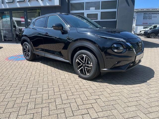 Neu Nissan Juke N-Connecta 143 PS (105 kW) 2025 Pearl black SUV