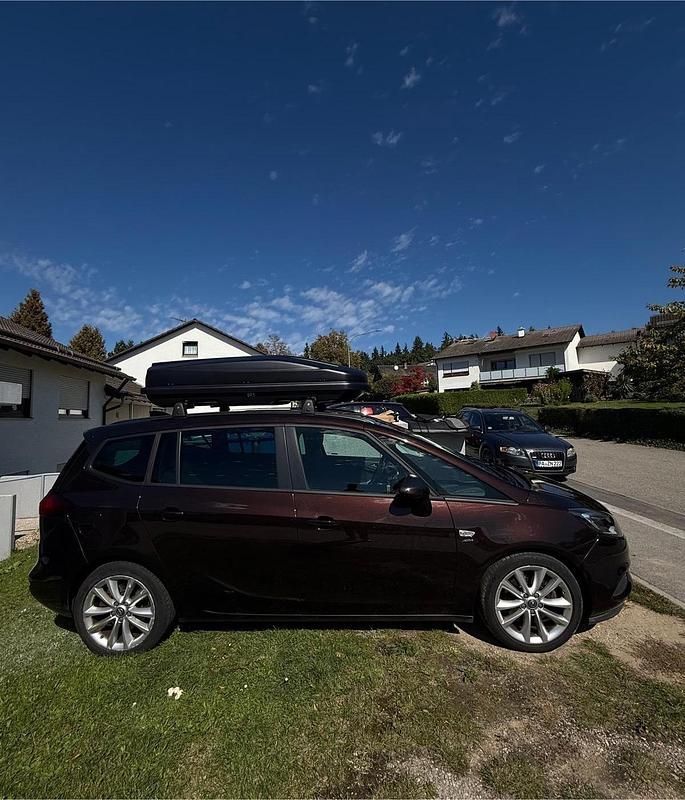 Gebraucht Opel Zafira 170 PS (125 kW) 2017 Braun Van / Kleinbus