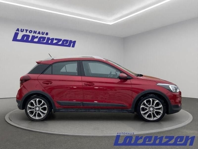 Gebraucht Hyundai i20 Prime 120 PS (88 kW) 2019 Atlas white / sol Limousine