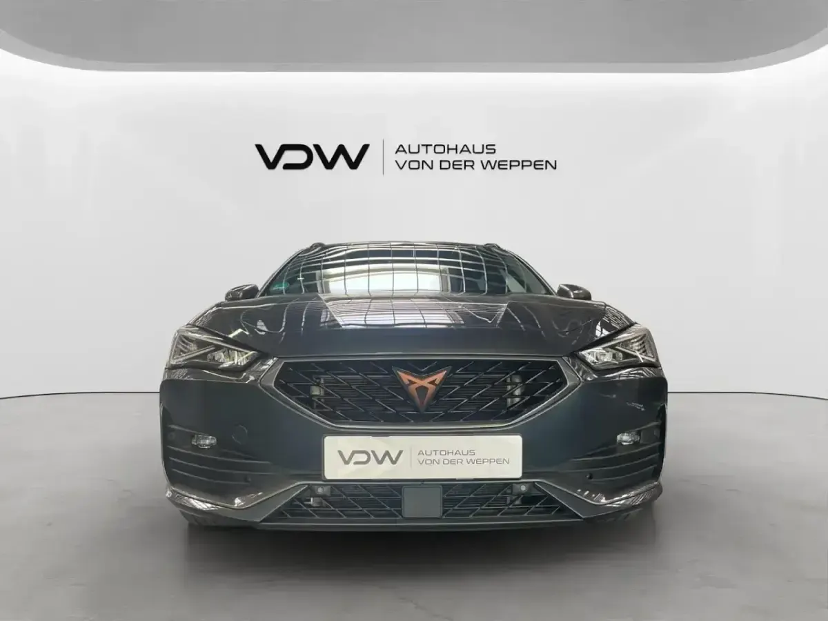 Käytetty Cupra Leon 245 HP (180 kW) 2022 Harmaa Farmari