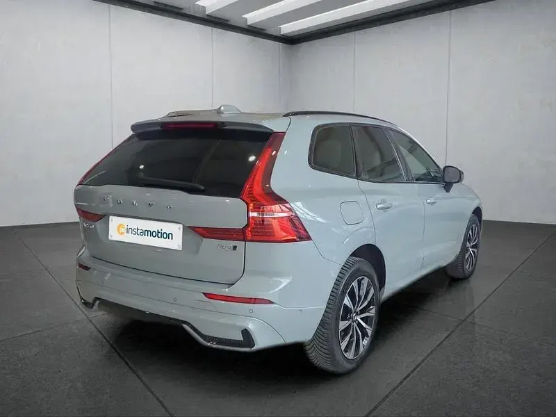 Gebraucht Volvo XC60 Plus 250 PS (183 kW) 2025 Grau SUV