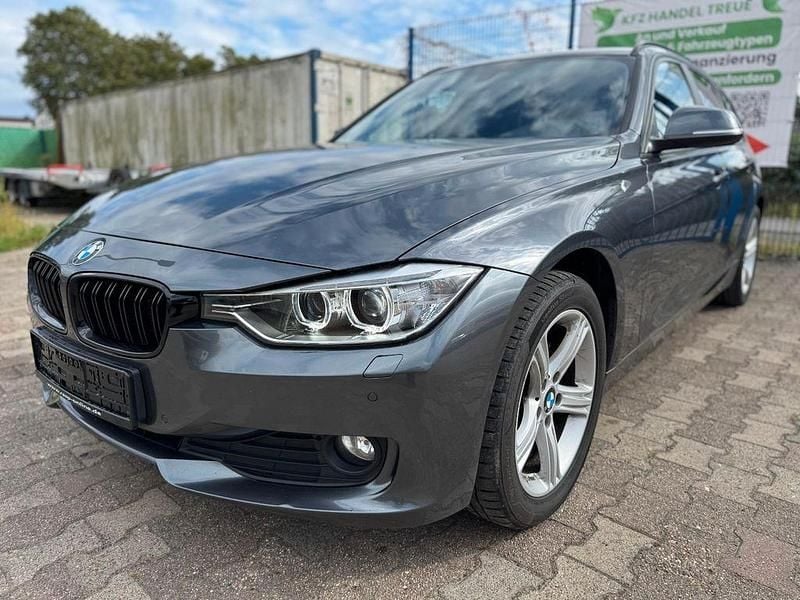 Gebraucht BMW 318 143 PS (105 kW) 2013 Grau Kombi