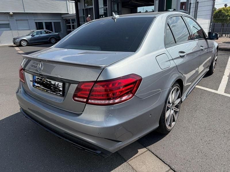 Silber Gebraucht 2014 Mercedes E63 AMG AMG Limousine | 30.000 € (Superpreis) - Bild 1/4