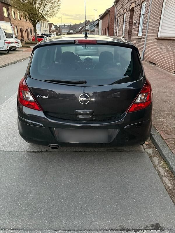 Gebraucht Opel Corsa 81 PS (59 kW) 2010 Schwarz Kleinwagen
