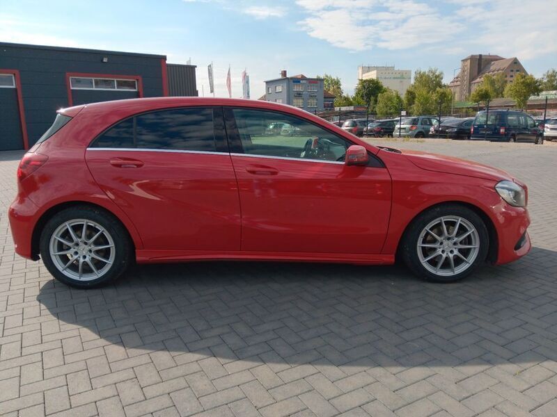 Gebraucht Mercedes A200 AMG 136 PS (100 kW) 2018 Jupiterrot  unilack Limousine