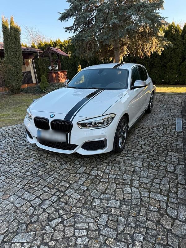 Gebraucht BMW M135 326 PS (239 kW) 2015 Weiß Kleinwagen