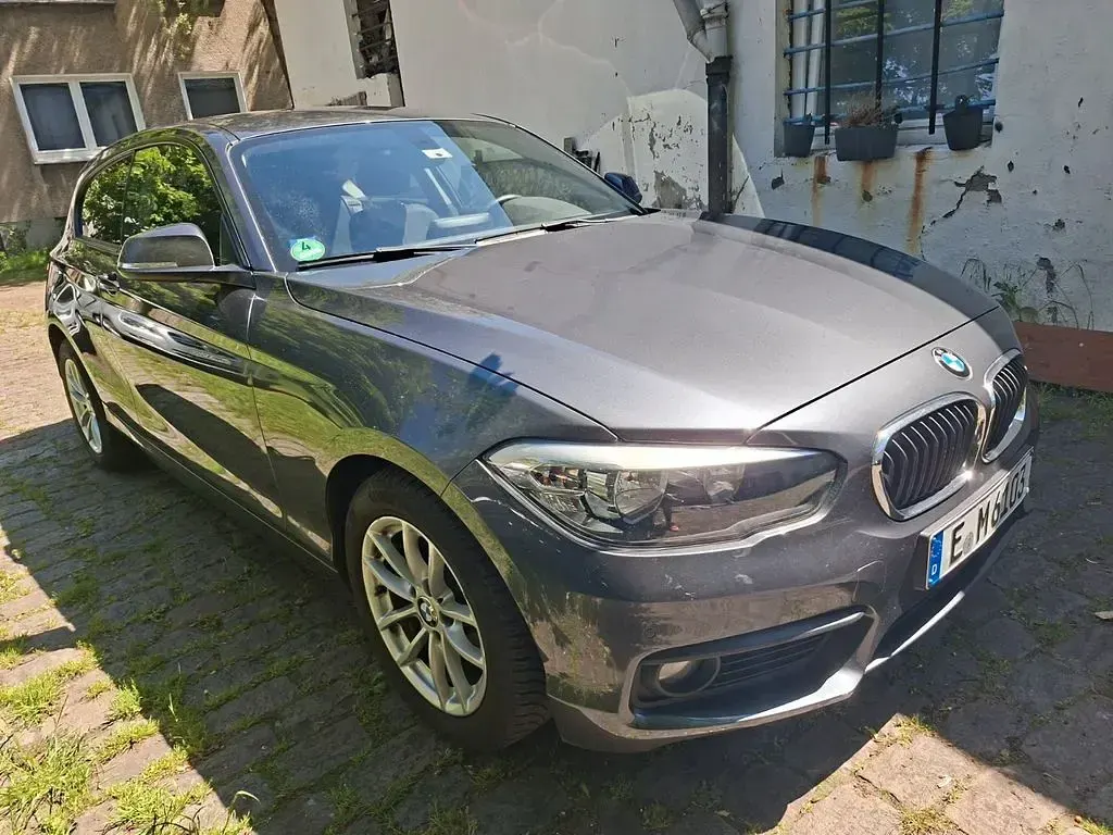 Gebraucht BMW 118 Advantage 136 PS (100 kW) 2016 Grau Kleinwagen