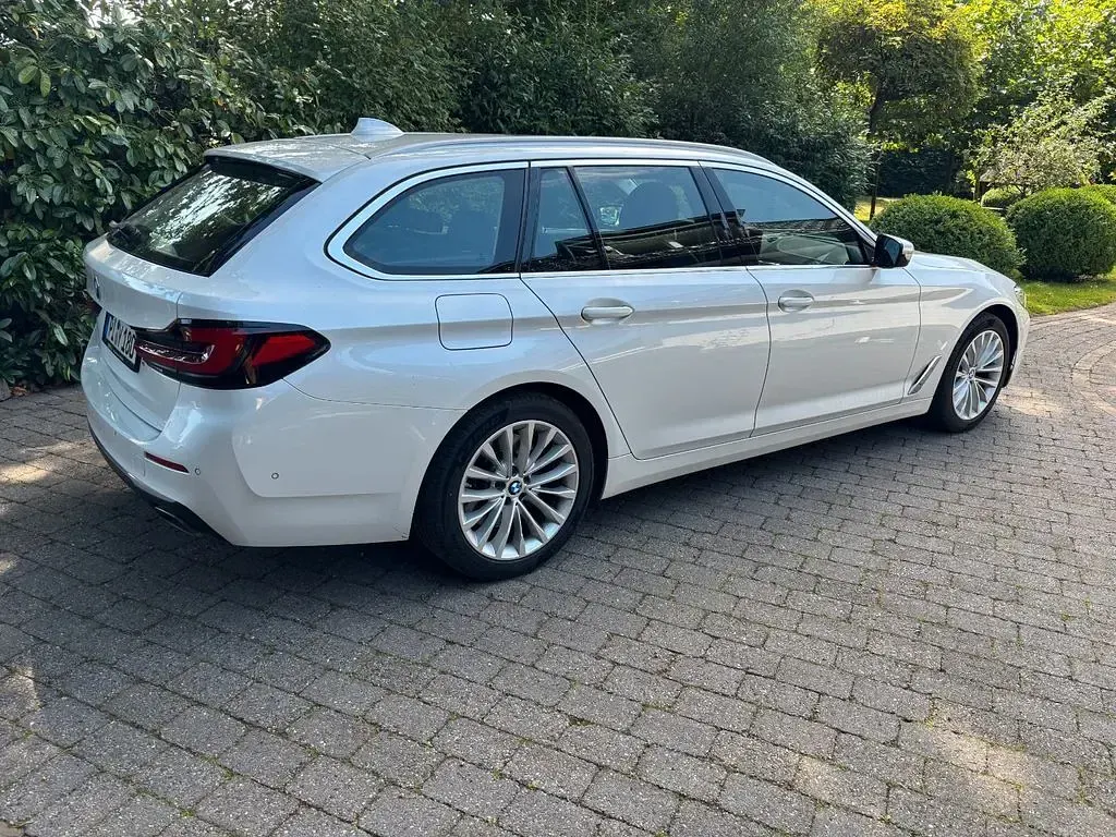 Gebraucht BMW 530 Luxury Line 286 PS (210 kW) 2021 Weiß Kombi