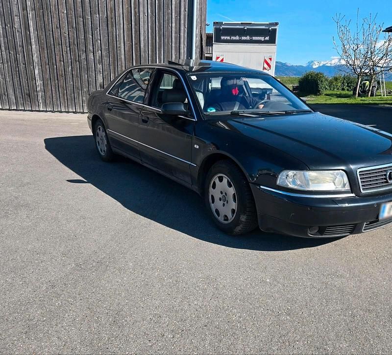 Second-hand Audi A8 310 CP (228 kW) 2000 Negru Berlinǎ