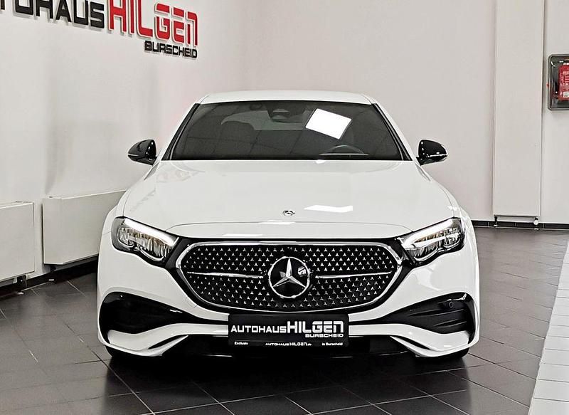 Gebraucht Mercedes E200 AMG line 204 PS (150 kW) 2023 Weiß Limousine
