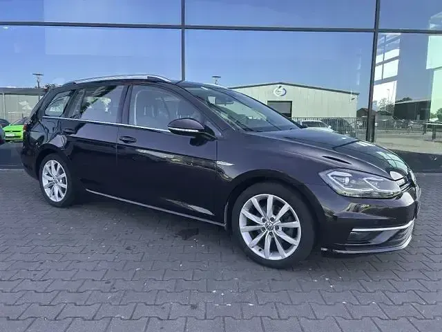 Gebraucht VW Golf VII Highline 131 PS (96 kW) 2017 Schwarz Kombi