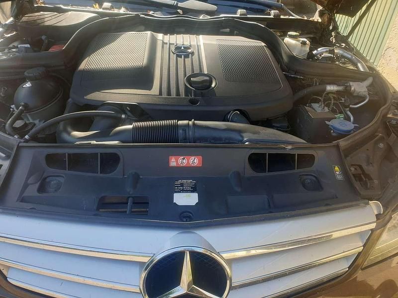 Gebraucht Mercedes C250 Elegance 204 PS (150 kW) 2012 Kombi