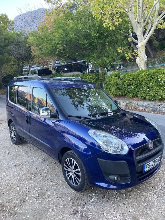 Blau Gebraucht 2012 Fiat Doblò Van / Kleinbus | 7.000 € (Teuer) - Bild 1/4