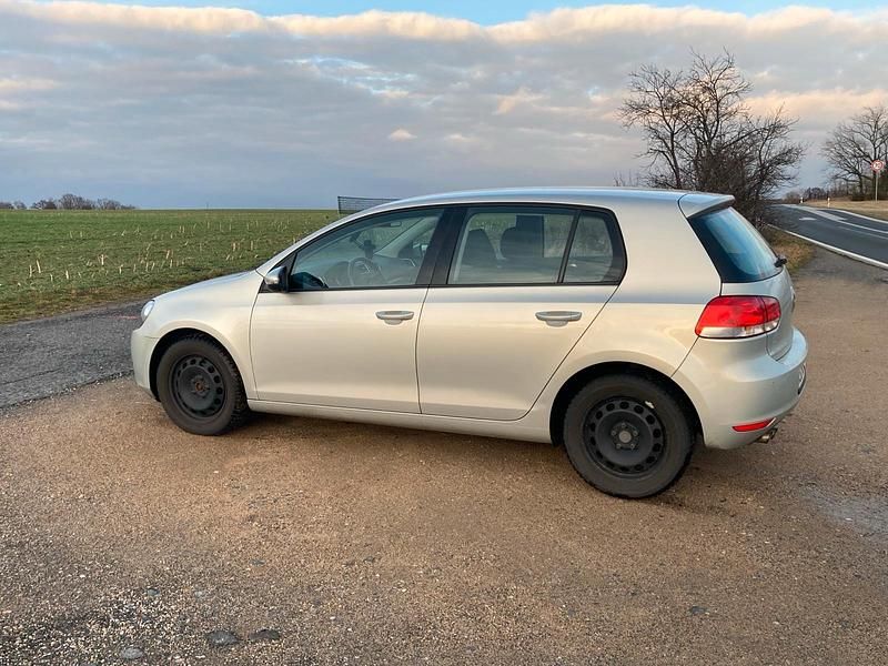 Gebraucht VW Golf VI 122 PS (89 kW) 2009 Silber Kleinwagen