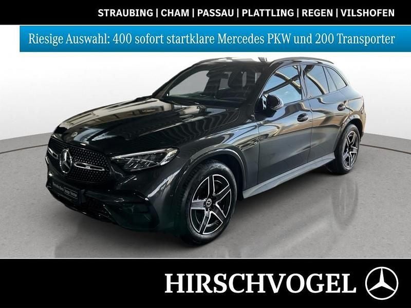 Grau Gebraucht 2025 Mercedes GLC200 AMG line SUV | 52.480 € (Fairer Preis) - Bild 1/4