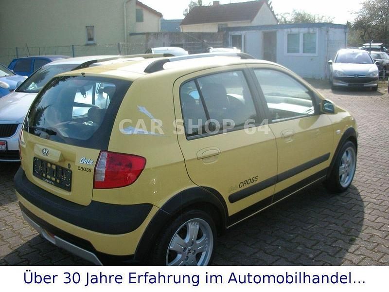 Second-hand Hyundai Getz 97 CP (71 kW) 2007 Galben Hatchback