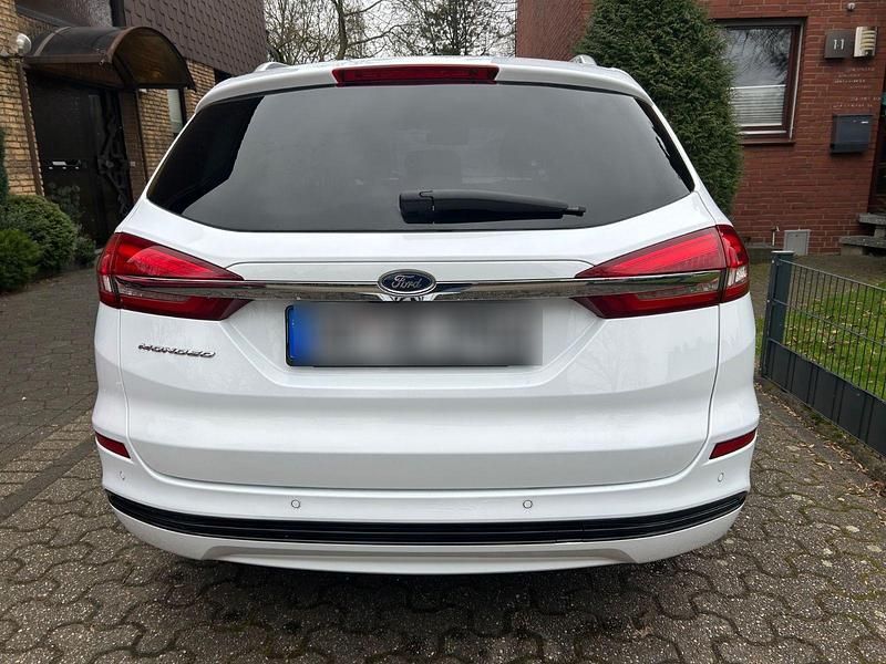 Gebraucht Ford Mondeo Titanium 188 PS (138 kW) 2019 Weiß Kombi