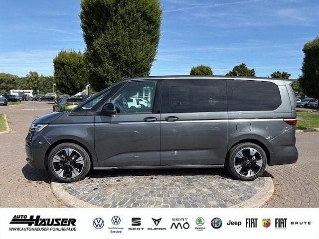 Gebraucht VW Multivan Style 150 PS (110 kW) 2025 Grau Van