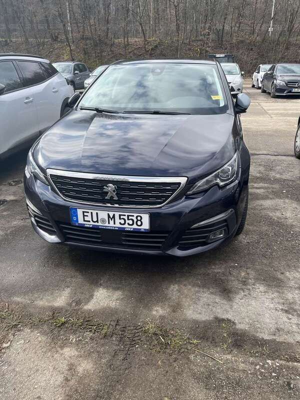 Blau Gebraucht 2019 Peugeot 308 Allure Kleinwagen | 11.000 € (Fairer Preis) - Bild 1/2