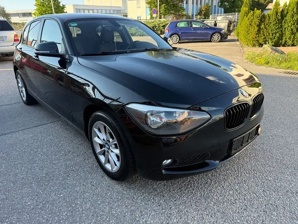 Gebraucht BMW 118 Comfort Edition 170 PS (125 kW) 2011 Schwarz Kleinwagen