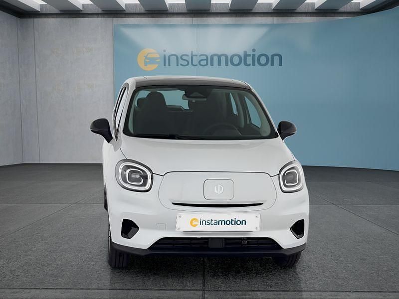 Neu Leapmotor T03 69 kW (95 PS) 2025 Weiß Kleinwagen