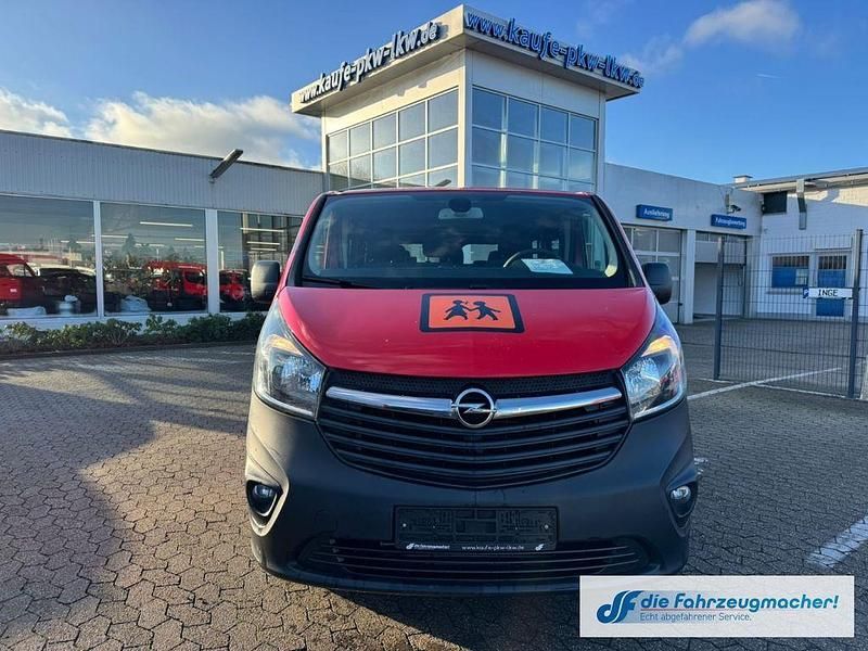 Gebraucht Opel Vivaro 90 PS (66 kW) 2015 Rot Van / Kleinbus