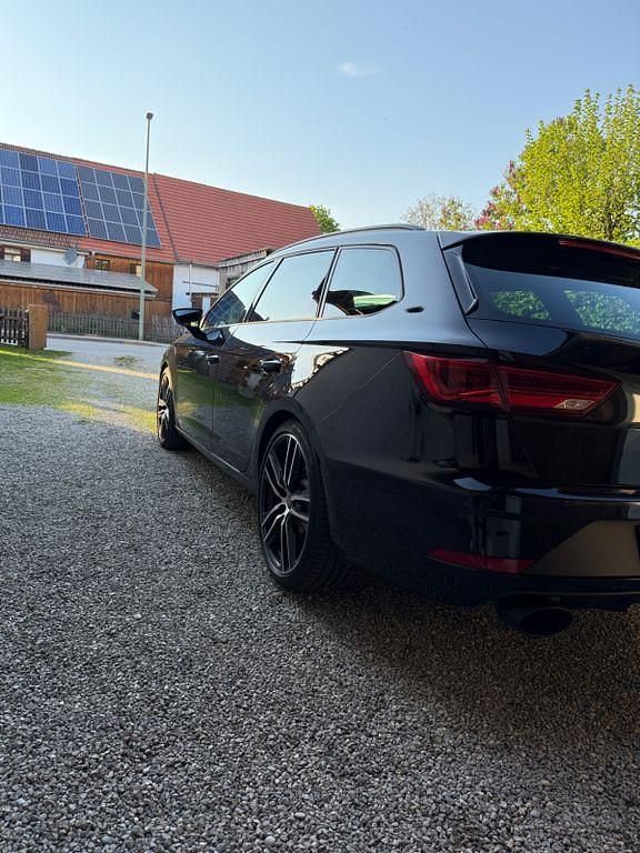Gebraucht Seat Leon CUPRA 300 PS (220 kW) 2018 Schwarz Limousine