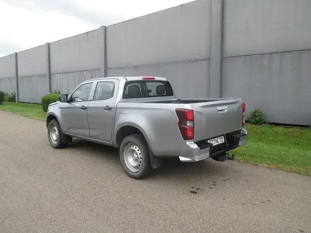 Gebraucht Isuzu D-Max 163 PS (119 kW) 2021 Silber Pickup