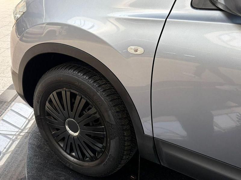 Gebraucht Nissan Qashqai Tekna 150 PS (110 kW) 2010 Grau SUV