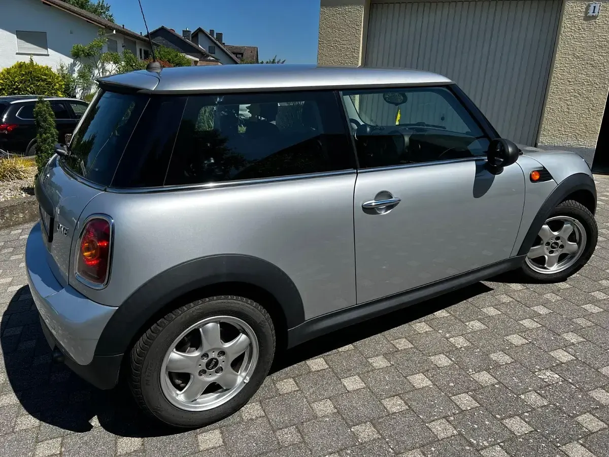 Gebraucht Mini ONE 95 PS (69 kW) 2010 Silber Kleinwagen