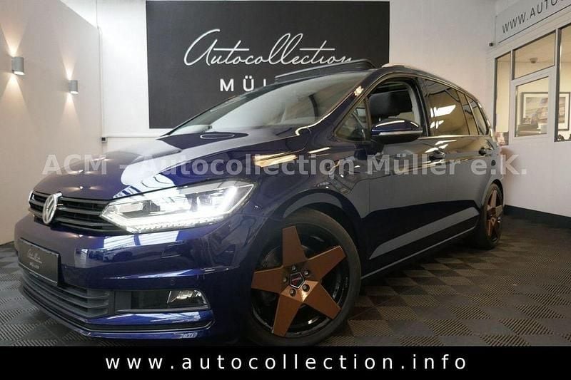 Atlantic blue Gebraucht 2018 VW Touran Van / Kleinbus | 21.697 € (Guter Preis) - Bild 1/4
