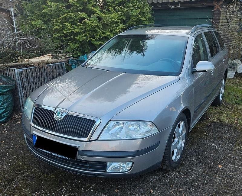 Gebraucht Skoda Octavia Classic 105 PS (77 kW) 2007 Braun Kombi
