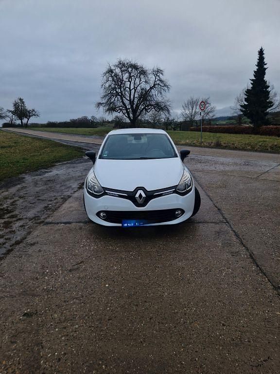 Gebraucht Renault Clio IV Initiale Paris 73 PS (53 kW) 2014 Weiß Limousine