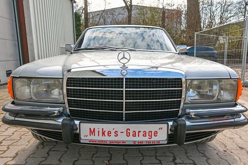 Gebraucht Mercedes 450 194 PS (142 kW) 1973 Astralsilber Limousine