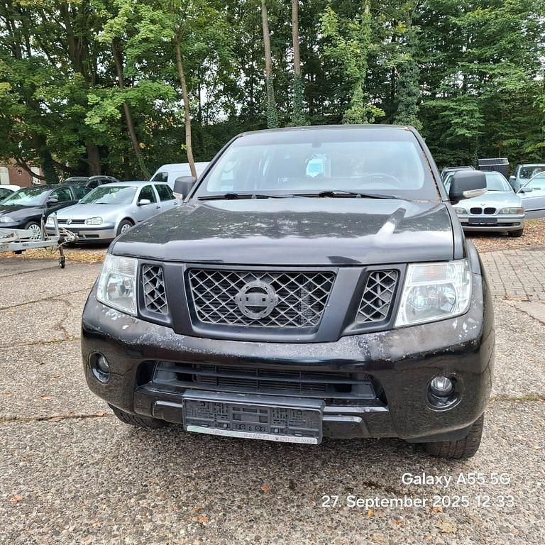 Schwarz Gebraucht 2014 Nissan Pathfinder XE SUV | 10.950 € - Bild 1/4