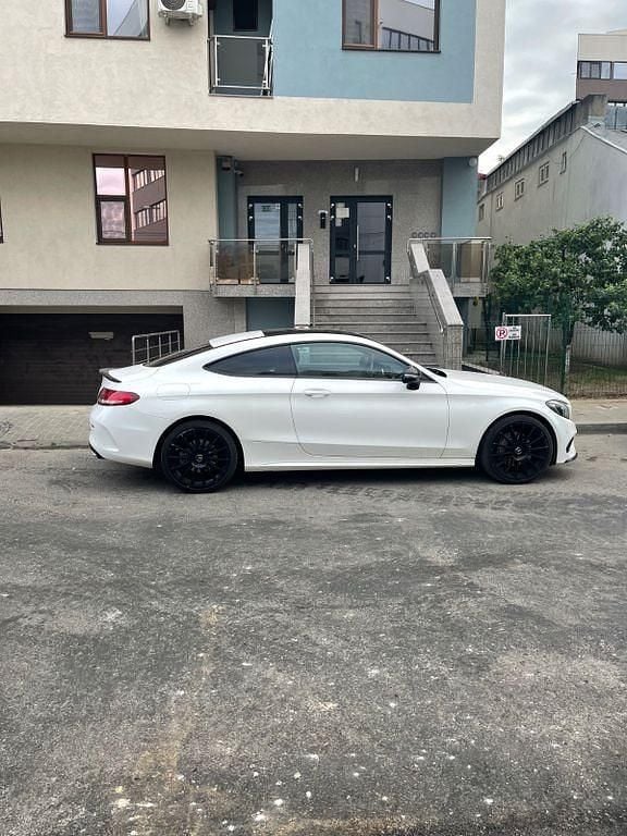 Gebraucht Mercedes 200 184 PS (135 kW) 2017 Weiß