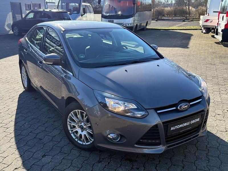 Gebraucht Ford Focus Titanium 150 PS (110 kW) 2011 Grau Limousine