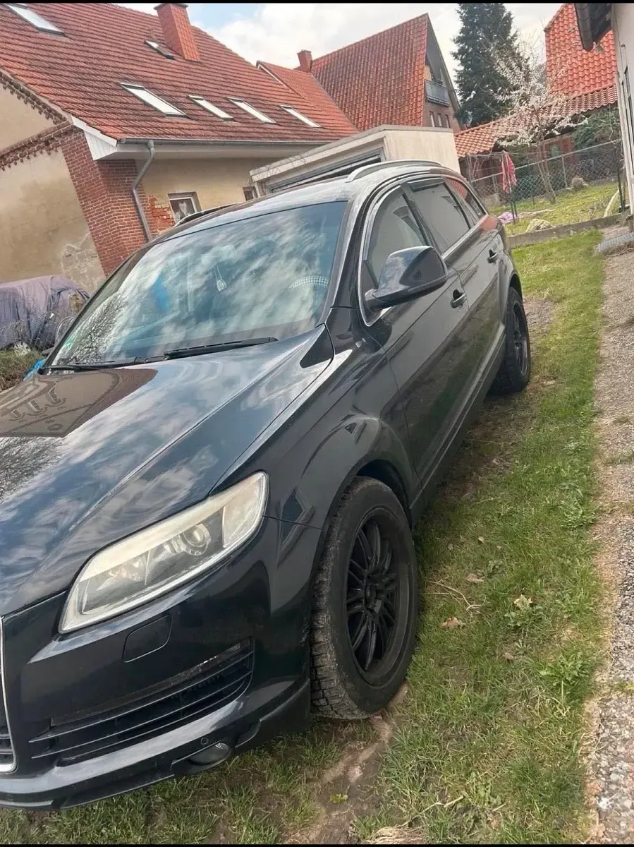 Second-hand Audi Q7 239 CP (175 kW) 2006 Negru SUV