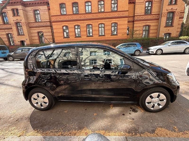 Gebraucht VW e-up! 61 kW (83 PS) 2021 Schwarz Kleinwagen