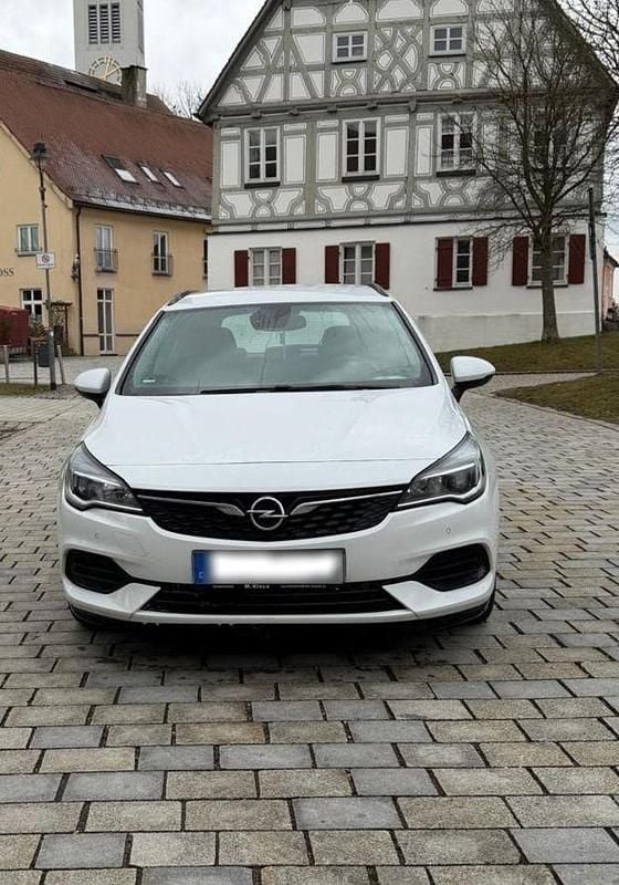 Gebraucht Opel Astra 105 PS (77 kW) 2020 Weiß Limousine