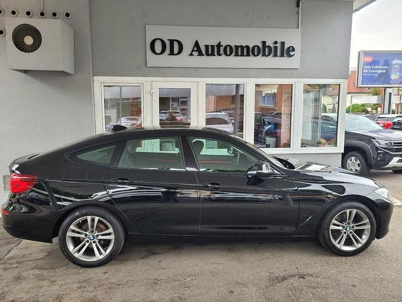 Schwarz Gebraucht 2019 BMW 318 Gran Turismo Sport Line Limousine | 19.690 € (Fairer Preis) - Bild 1/4