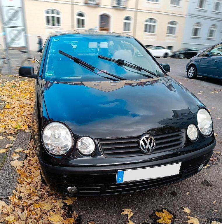Schwarz Gebraucht 2005 VW Polo Limousine | 1.500 € (Superpreis) - Bild 1/4
